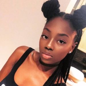 Meet your Posher, Breanna